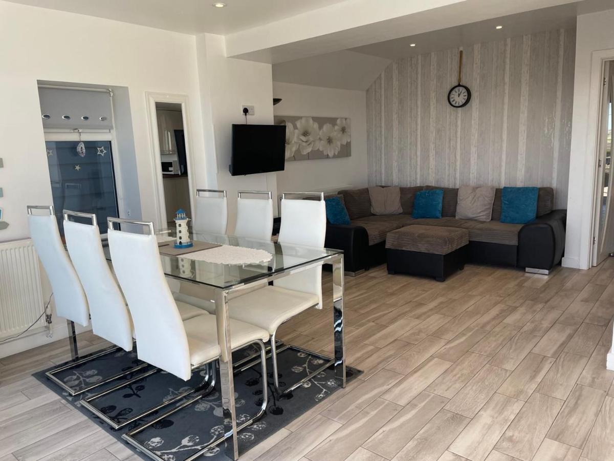 Coastview Bungalow 페번시 외부 사진